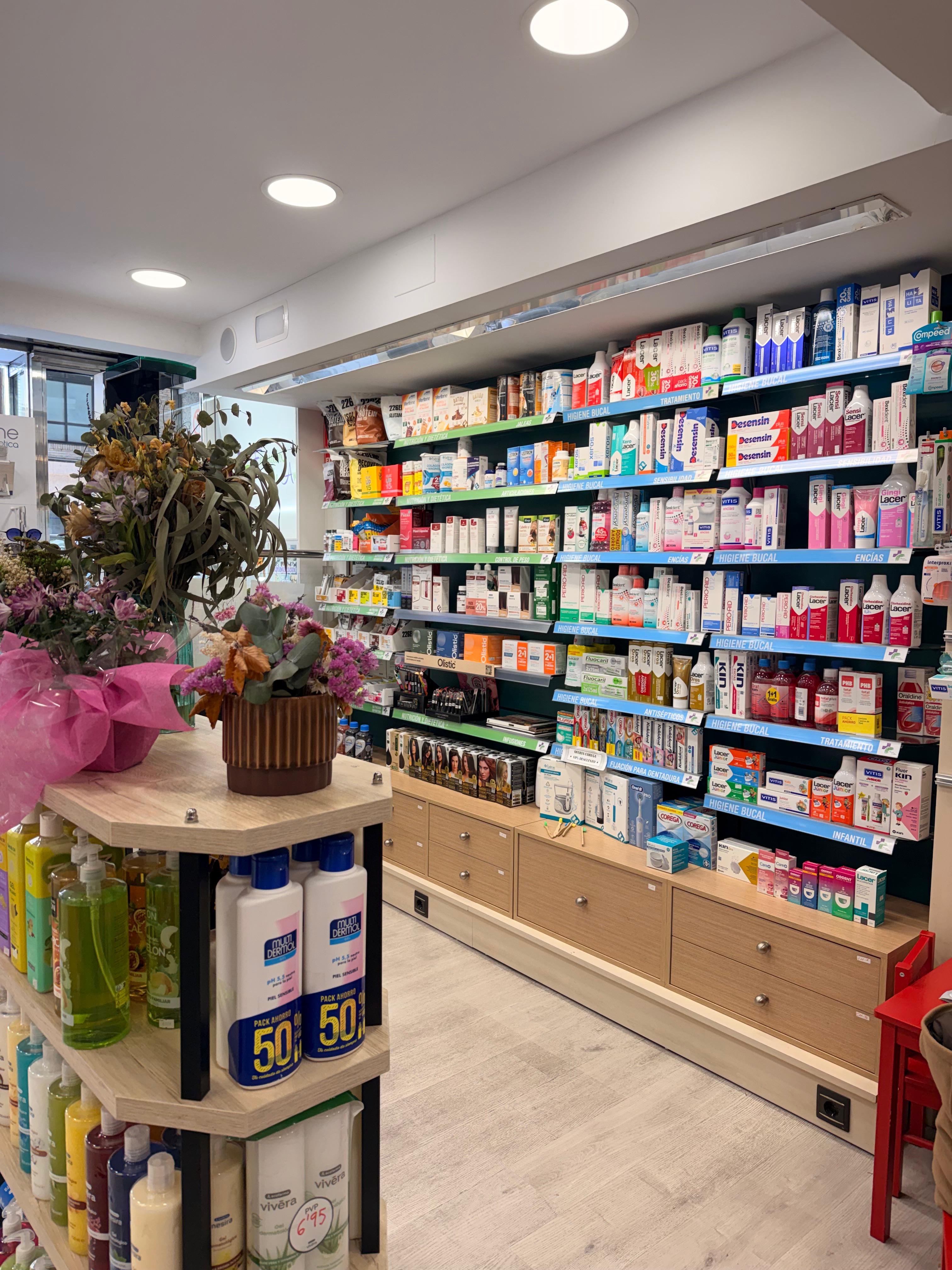 Interior y mostrador principal